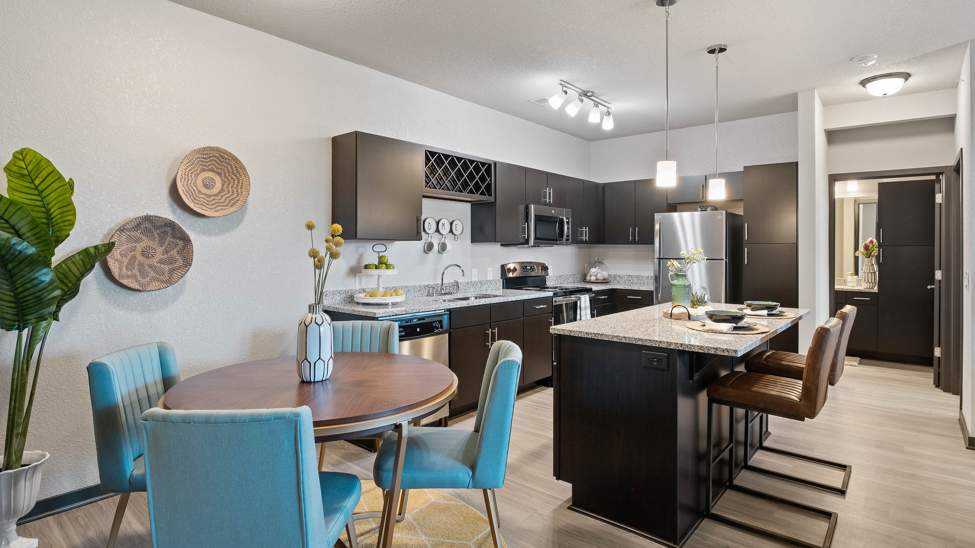 Photos of Springs at the Reserve Apartments in Wyoming, MI